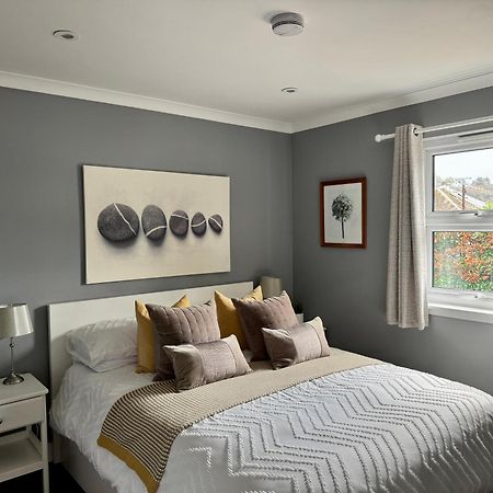 Holly Lodge - 2 X Kingsize Bedrooms With Private Entrance And Free Parking-New Shower Room Обан Екстер'єр фото